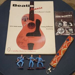 Beatlemania, Collector's Guide & price guide 575+ color photos, key fob, pins